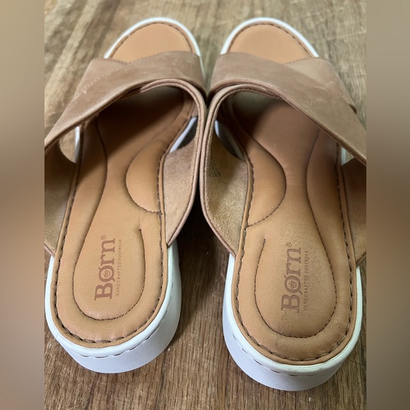 BORN WOMENS LEATHER SHOES - Picture 2 of 5